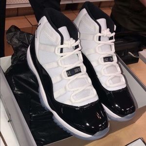 Air Jordan 11 Concord sz 10